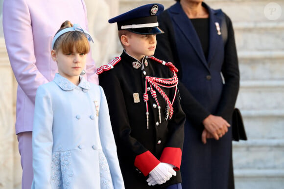 Le prince héritier Jacques, la princesse Gabriella dans la cour du palais princier le jour de la fête nationale de Monaco le 19 novembre 2024. © Jean-Charles Vinaj / Pool Monaco / Bestimage 