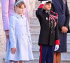 Des carabiniers ont défilé sous les yeux de la famille dans la cour du palais princier et Jacques a fait comme son papa, il les a salués
la princesse Charlene de Monaco, le prince héritier Jacques, la princesse Gabriella, la princesse Stéphanie de Monaco dans la cour du palais princier le jour de la fête nationale de Monaco le 19 novembre 2024. © Jean-Charles Vinaj / Pool Monaco / Bestimage 