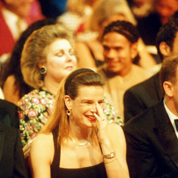 La princesse Stéphanie de Monaco avec son partenaire Daniel Ducruet (g) et son frère Albert II, prince de Monaco, lors des World Music Awards 1995. Photo par Duncan Raban/PA Photos/ABACAPRESS. COM