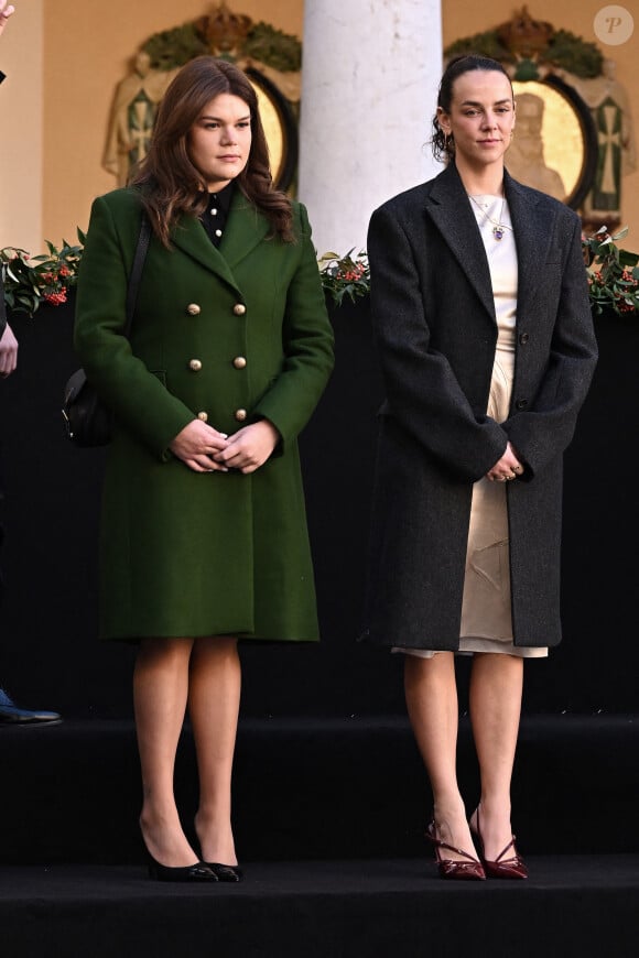 Puis il y a eu Pauline
Camille Gottlieb and Pauline Ducruet attending the courtyard of the Monaco Palace during the Monaco National Day Celebrations in Monte-Carlo, Monaco on November 19, 2024. Photo by Stephane Cardinale/Pool/ABACAPRESS.COM