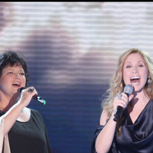 Exclusif - Maurane et Lara Fabian lors de l'émission "Chansons d'Amour pour plus de vie" en direct sur France 3 le 5 octobre 2009 © Guillaume Gaffiot / Bestimage