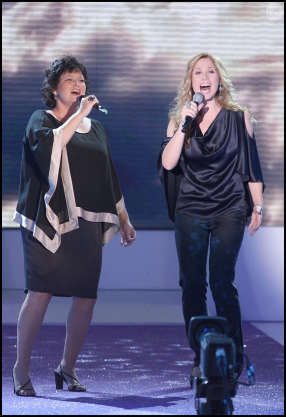 Exclusif - Maurane et Lara Fabian lors de l'émission "Chansons d'Amour pour plus de vie" en direct sur France 3 le 5 octobre 2009 © Guillaume Gaffiot / Bestimage