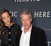 Il a posé avec son épouse depuis mai 2018,  Anna Eberstein, productrice de télévision et mère de 3 de ses 5 enfants.
Hugh Grant et sa femme Anna Eberstein lors de l'avant-première du film "Heretic" à Berlin le 24 novembre 2024.