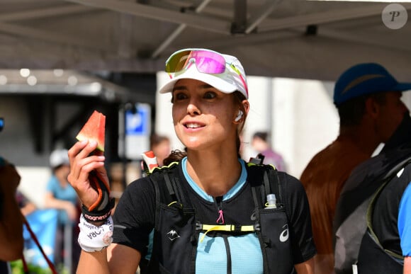 Exclusif - Marine Lorphelin (Miss France 2013) participe et finit la course MCC, 40 kms et 2300m de dénivelé positif, en marge de l'Ultra Trail du Mont Blanc (UTMB) à Chamonix le 26 août 2024. Son compagnon l'a soutenu sur tout le parcours © Romain Doucelin / Bestimage  Exclusive - No web en Suisse / Belgique Marine Lorphelin (Miss France 2013) is taking part in and finishing the MCC race, 40km and 2,300m of ascent, as part of the Ultra Trail du Mont Blanc (UTMB) in Chamonix on 26 August 2024. Her partner supported her all the way. 