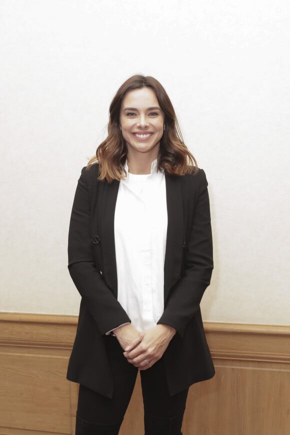 Exclusif - Marine Lorphelin (Miss France 2013) lors de la conférence de presse "Défi d'Elles 2024" à Paris le 10 janvier 2024. Né en plein cœur du Bassin d’Arcachon en 2017 et imaginé par Christelle Gauzet, gagnante de Koh Lanta 2008, le raid Défi d’Elles est un concept unique et solidaire qui emmène à chaque fois une centaine de participantes à la découverte de nouvelles contrées et surtout d’elles-mêmes… Par équipe de 2, elles se dépassent et vivent une expérience inoubliable pour la bonne cause : la fondation Keep A Breast qui œuvre pour la prévention du cancer du sein. © Jack Tribeca / Bestimage  Exclusive - No web en Suisse / Belgique Défi d'Elles 2024" press conference in Paris on 10 January 2024. Created in the heart of the Bay of Arcachon in 2017 by Christelle Gauzet, winner of Koh Lanta 2008, the Défi d'Elles raid is a unique concept of solidarity that takes around a hundred participants on a journey of discovery of new lands and, above all, of themselves... In teams of 2, they surpass themselves and live an unforgettable experience for a good cause: the Keep A Breast foundation, which works to prevent breast cancer. 