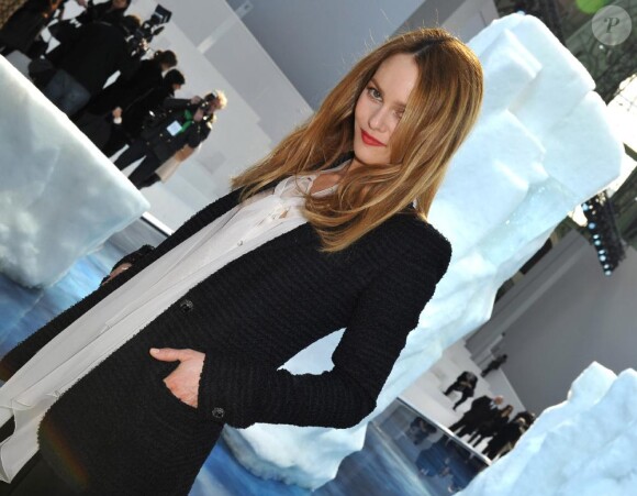 Vanessa a illuminé le défilé automne/hiver 2010/2011 de la maison Chanel.