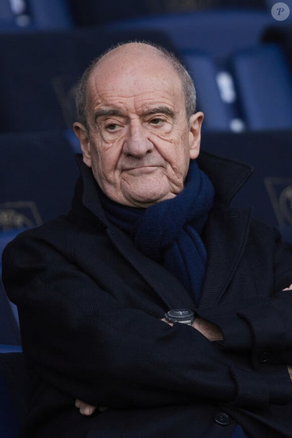 Pierre Lescure en tribunes du match de Ligue 1 McDonald's opposant le Paris Saint-Germain (PSG) au Racing Club de Lens (RCL) (1-0) au Parc des Princes à Paris, France, le 2 novembre 2024. © Cyril Moreau/Bestimage 