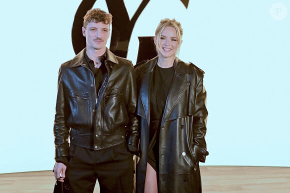 Elle était déjà maman d'Ali, née d'une précédente relation et a donc redécouvert les joies de la maternité. 
Niels Schneider, Virginie Efira au photocall du défilé Saint Laurent collection femme automne/hiver 2024-2025 lors de la fashion week à Paris (PFW) le 27 février 2024. © Olivier Borde / Bestimage