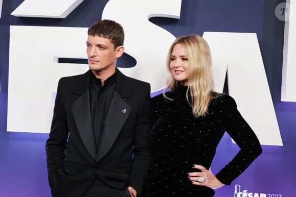 "Il y a la redécouverte de l'immédiateté de l'amour, la fascination du bébé", 
Virginie Efira et son compagnon Niels Schneider au photocall de la 48ème cérémonie des César à l'Olympia à Paris le 24 février 2023 © Dominique Jacovides / Olivier Borde / Bestimage 