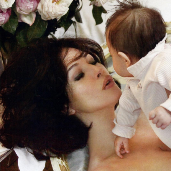 Monica Bellucci avec sa fille (photo postée le 17 avril 2016)