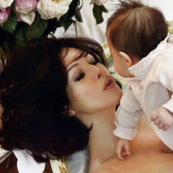 Monica Bellucci avec sa fille (photo postée le 17 avril 2016)