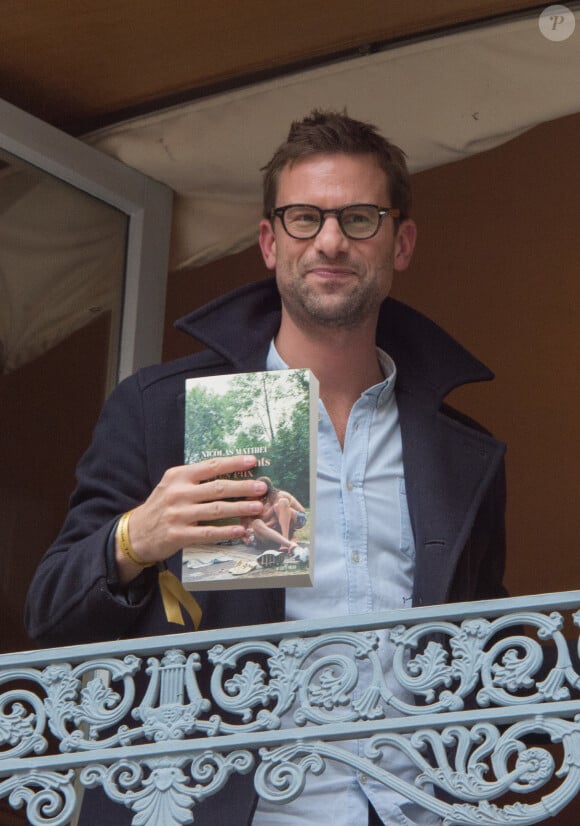 Nicolas Mathieu Lauréat du Prix Goncourt 2018 - Remise du prix Goncourt 2018 à Nicolas Mathieu au restaurant Drouant à Paris. Le 7 novembre 2018 © Alexandre Fay / PixPlanete / Bestimage