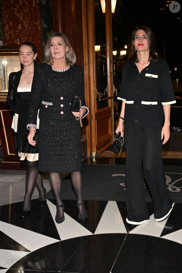 La princesse Alexandra de Hanovre, la princesse Caroline de Hanovre (La princesse a troqué sa chevelure argenté contre un blond cendré), Charlotte Casiraghi lors de la cérémonie de proclamation de l'édition 2024 des Prix de la Fondation Prince Pierre à l'opéra Garnier à Monaco, le 8 octobre 2024 © Bruno Bebert / Bestimage 