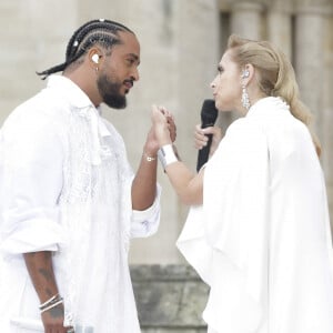 Slimane et Lara Fabian sont proches
Slimane, Lara Fabian lors du dernier relais de La Flamme Olympiques avant la cérémonie d'ouverture des Jeux Olympiques (JO) de Paris 2024 à Saint-Denis. © Melloul-Tribeca/Bestimage 