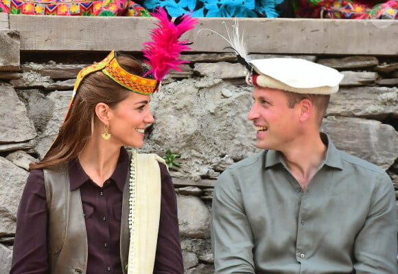 Le prince William, le duc de Cambridge, et Catherine, la duchesse de Cambridge, visitent un campement du peuple Kalash, afin d'en apprendre davantage sur leur culture et leur patrimoine unique. Le 16 octobre 2019 au Pakistan. Photo par Splash News/ABACAPRESS.COM