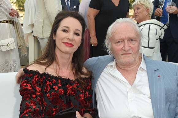 Niels Arestrup avec sa femme Isabelle Le Nouvel - Soirée du 90ème anniversaire de Line Renaud sur le Bateau Potel et Chabot "Pavillon Seine" à Paris le 2 juillet 2018. © Coadic Guirec/Bestimage