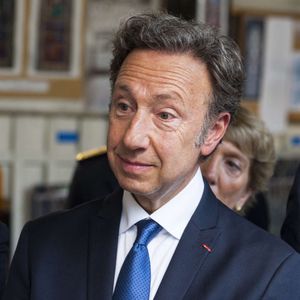 "Et il va chanter l'une des chansons qui émeut le plus, Imagine", avait-il ajouté
Stéphane Bern - Déplacement du président de république, Emmanuel Macron à l'occasion de la 41ème édition des journées européennes du patrimoine à Chartres, visite des ateliers de la Maison Lorin maitre verrier - Chartres