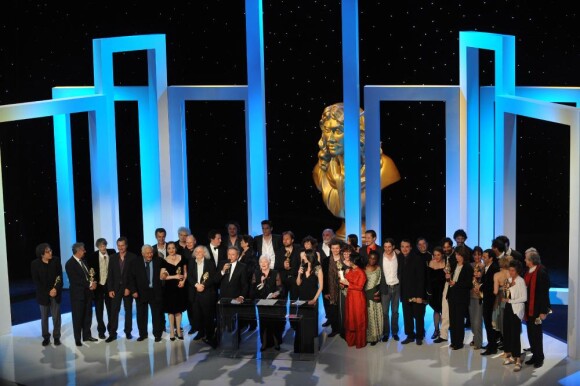 24e Cérémonie des Molières. Tous les lauréats, dont Lionel Erdogan et Olivier Letellier (Molière 2010 du spectacle Jeune public), sont de la partie. 25 Avril 2010