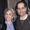 Brooke Adams et son mari Tony Shalhoub lors de la première du film Holy Rollers à New York, le 10 mai 2010