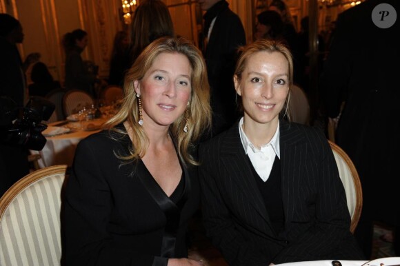 Marella Rossi et Adélaïde de Clermont-Tonnerre au déjeuner de l'Hôtel Le Meurice, le 6 mai 2010.