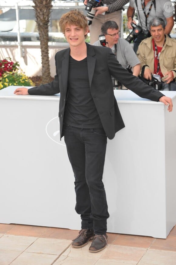 Niels Schneider lors du photocall au Festival de Cannes, le 15 mai 2010