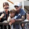 Séquence câlins pour David Beckham et ses trois enfants, comme c'est mignon ! 