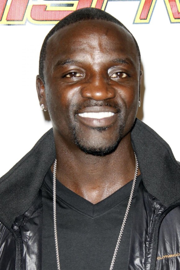 Le chanteur Akon, lors du concert KIIS FM au  Staples Center, à Los Angeles, le samedi 15 mai 2010.