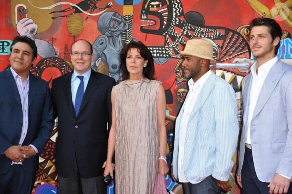 Albert, Caroline, Jean-Thierry Besins et les deux graffeurs mis à l'honneur, au vernissage de l'exposition The Style Master, organisée par Jean-Thierry Besins, le 19/05/2010.