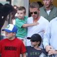 David Beckham, alias Super Daddy avec ses trois fistons, Romeo, Cruz et Brooklyn...