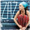 La chanteuse Zaz rencontre un succès phénoménal : son album est 7e des ventes en France.