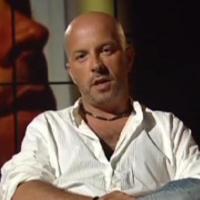 Secret Story 2 : Laurent Lenne, le prêtre chanteur devient maintenant... écrivain !