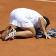 Francesca Schiavone gagne sa place en finale sur abandon de sa rivale, la russe Elena Dementieva. Roland-Garros le 3 juin 2010