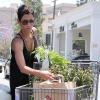 Halle Berry s'achète des plantes, le 4 juin 2010