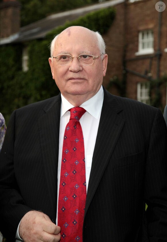 Mikhaïl Gorbatchev lors du 5e gala de charité annuel organisé par la Raisa Gorbatchev Foundation, qui s'est tenu au Stud House d'Hampton Court Palace, au sud de Londres, le 5 juin 2010.