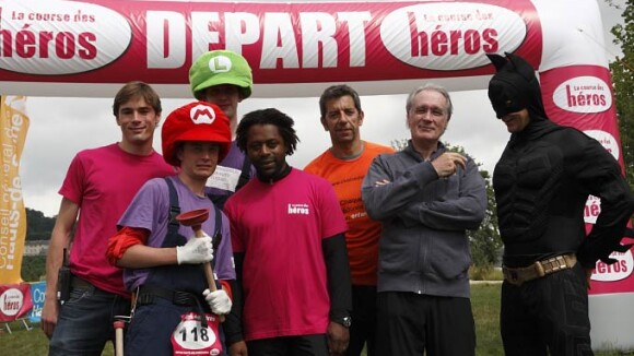 Regardez Bernard Le Coq, Michel Cymes et Bernard Diomède courir avec des héros pas comme les autres !