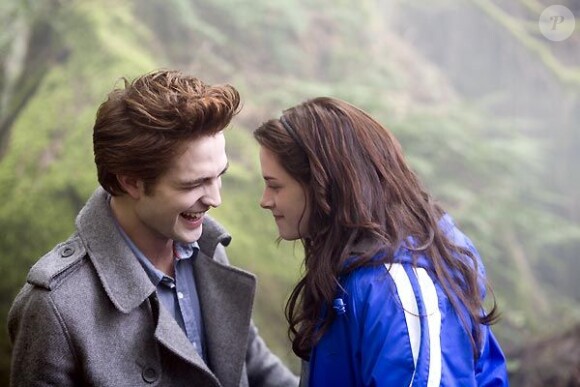 Robert Pattinson et Kristen Stewart dans Twilight - Fascination en 2008.