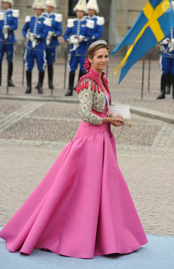 Samedi 19 juin 2010 : Le mariage de la princesse Victoria de Suède et de Daniel Westling, apothéose de leur conte de fées, a été béni par un incroyable cortège de royaux. Elena d'Espagne.