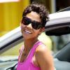 Halle Berry fait du shopping dans Hollywood à Los Angeles le 25 juin 2010