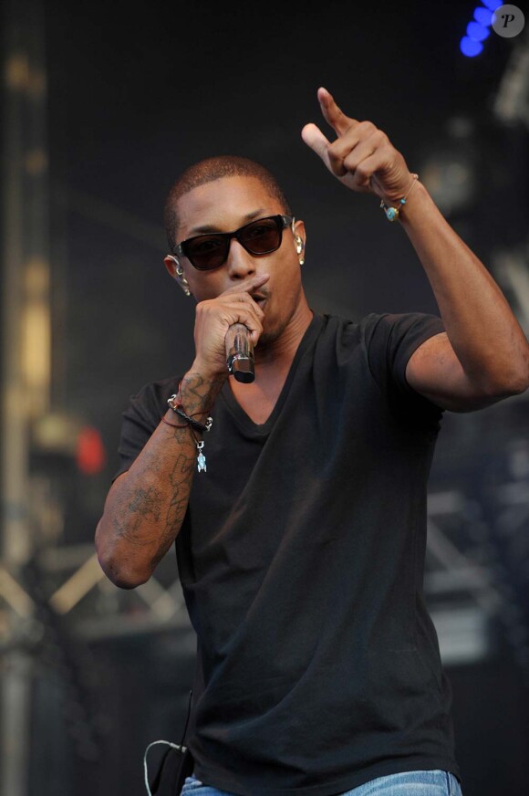Festival Solidays 2010, vendredi 25 juin : Pharrell Williams et son groupe, les N.E.R.D.