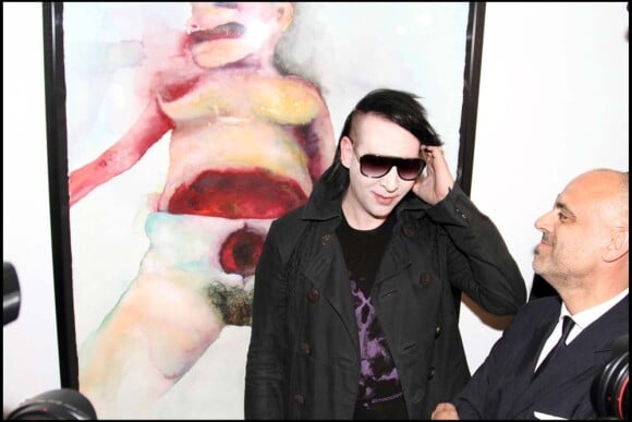 Marilyn Manson inaugure sa nouvelle exposition de peintures à la galerie Kunsthalle, à Vienne en Autriche, le 28 juin 2010.