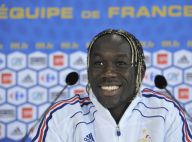 Le latéral droit des Bleus, Bacary Sagna, va dire "oui" à la belle Ludivine cet été !
