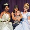 Salma Hayek et sa Valentina, le 8 juillet 2010, à Disneyland !