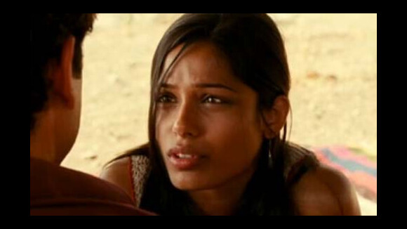 Regardez Freida Pinto, la star de Slumdog Millionaire, de nouveau plongée dans un drame !