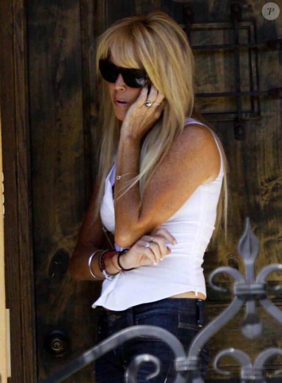 Dina Lohan rend visite à Lindsay Lohan dans son centre de désintoxication, le 15  juillet 2010.