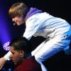 Justin Bieber se produit, mardi 20 juillet, sur la scène du Nokia Theatre de Los Angeles, devant plus de 7 000 fans.