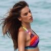 La superbe Alessandra Ambrosio pour la nouvelle ligne de maillots de bain Victoria's Secret...