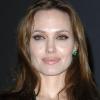 Angelina Jolie, vraiment très en beauté pour la promotion de Salt.