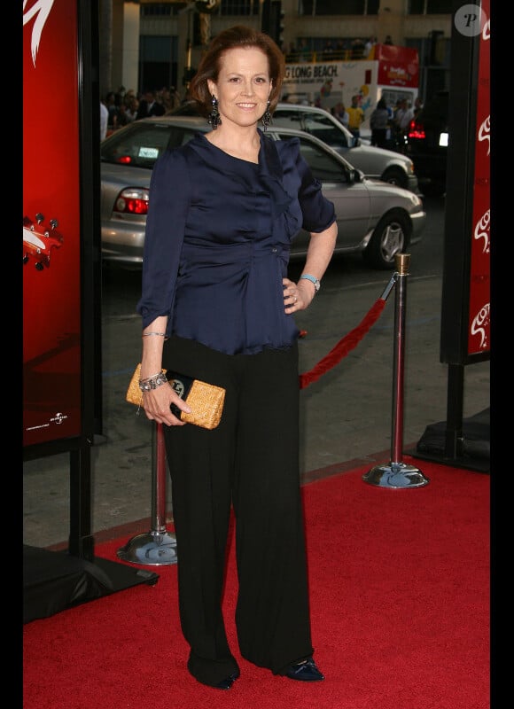 Sigourney Weaver lors de l'avant-première du film Scott Pilgrim au Grauman Chinese Theatre à Hollywood le 27 juillet 2010
