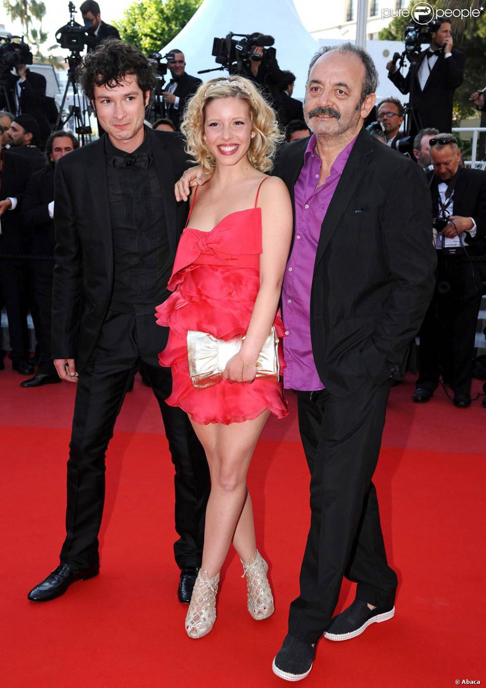Louis Chedid Et Sa Femme Marianne Louis Chedid, un père de famille et un artiste comblé. Ce qui