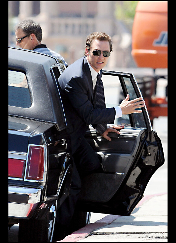 Matthew McConaughey tourne le film The Lawyer Lincoln à Los Angeles, jeudi 12 août.